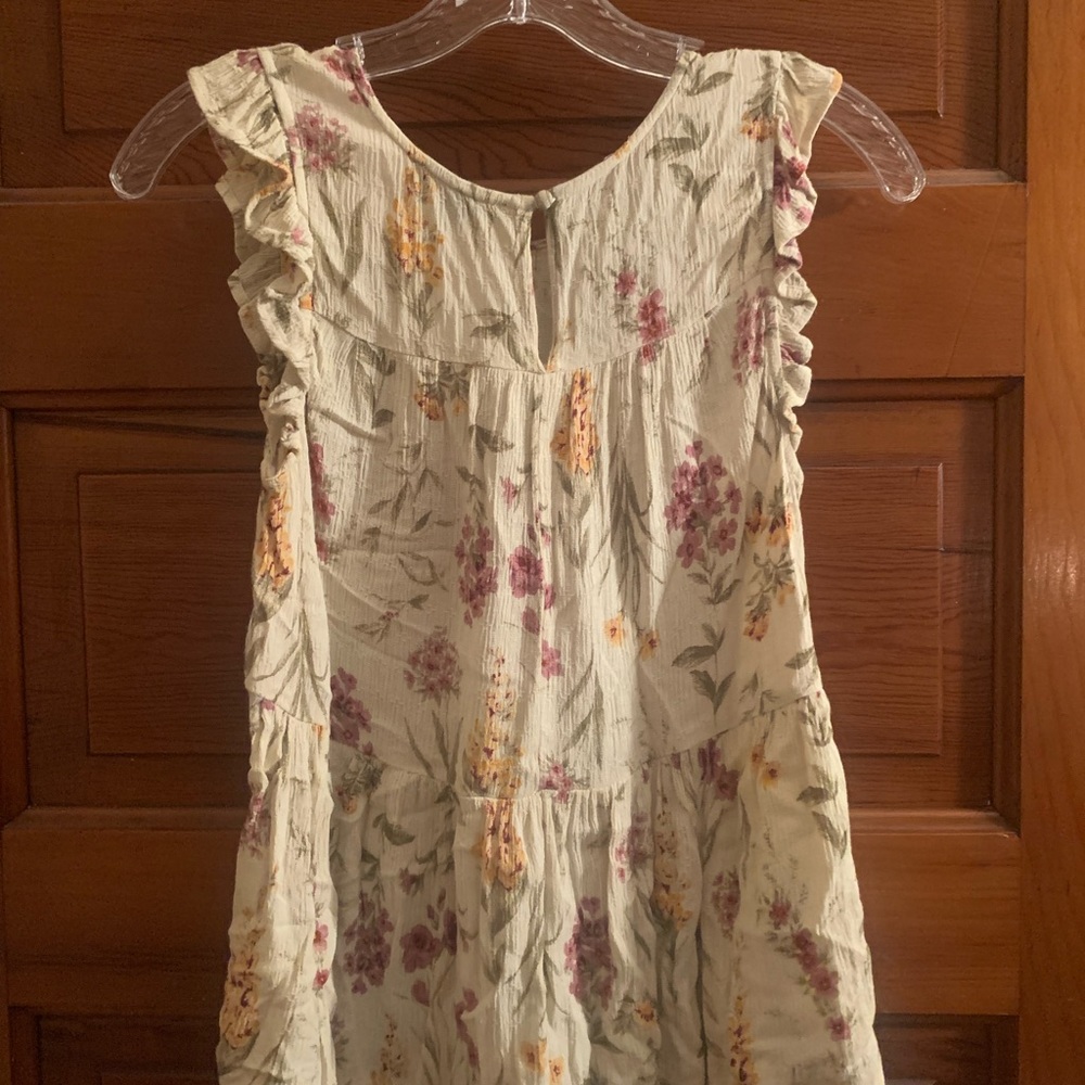 American Eagle Ruffle Floral Top - Picture 2 of 2